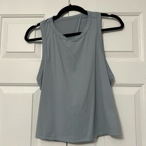Amazon workout top size medium